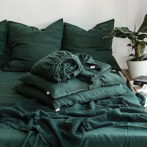 LINEN SHEET SET in Jungle Green. Fitted Sheet, Flat Sheet, 2 Pillowcases in King, Queen, Twin, Full, Double size. Dark Green Linen Sheets