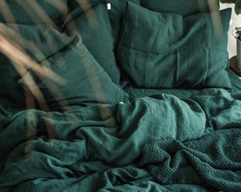 Linen Duvet Cover in Jungle Green. Natural Linen Duvet Cover in