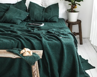 Waffle Blanket in Jungle Green. Extra Soft Waffle Throw Blanket. Linen-Cotton Waffle Bed Cover. Dark Green Waffle Coverlet