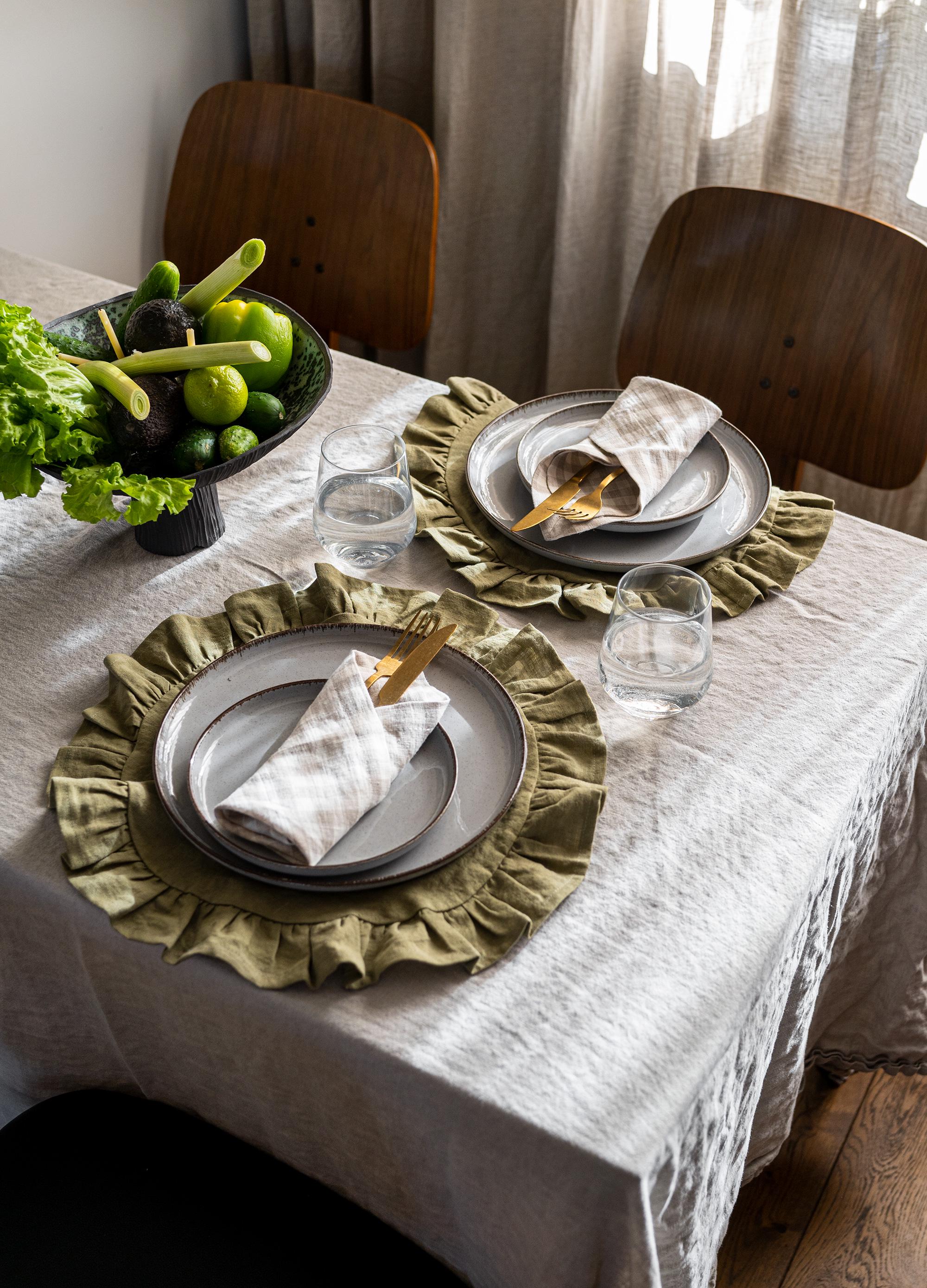 Hard Base Ruffle Mat Round Ruffled Linen Placemats - Frilled Circular Table Mats - Round ...