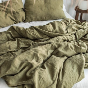 Set biancheria da letto in lino verde oliva. Set da 3 pezzi nelle misure King, Queen, Twin, Full, Double. Set biancheria da letto in lino verde oliva: 2 federe e copripiumino immagine 4