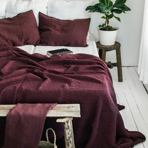 Waffle Blanket in Burgundy. Extra Soft Waffle Throw Blanket. Deep ruby Linen-Cotton Waffle Bed Cover. Red Wine Waffle Coverlet