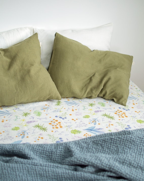 Flower Linen Fitted Sheet. King, Queen, Full, Double, Twin, Single sizes. Watercolor floral linen pattern. Stonewashed Linen Fitted Sheet