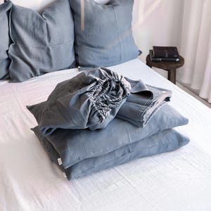 DUSTY BLUE LINEN Sheet Set. Fitted Sheet, Flat Sheet & 2 Pillowcases in King, Queen, Twin, Full, Double size. Light blue linen bedding.