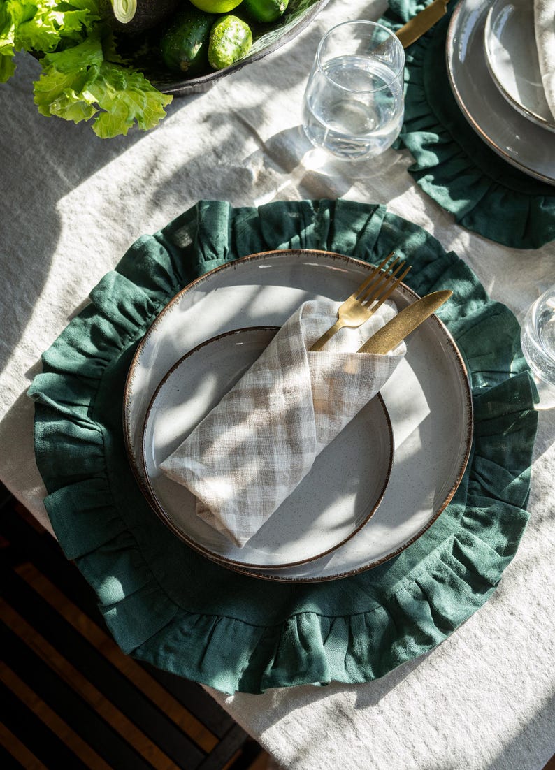 Hard Base Ruffle Mat Round Ruffled Linen Placemats - Frilled Circular Table Mats - Round ...