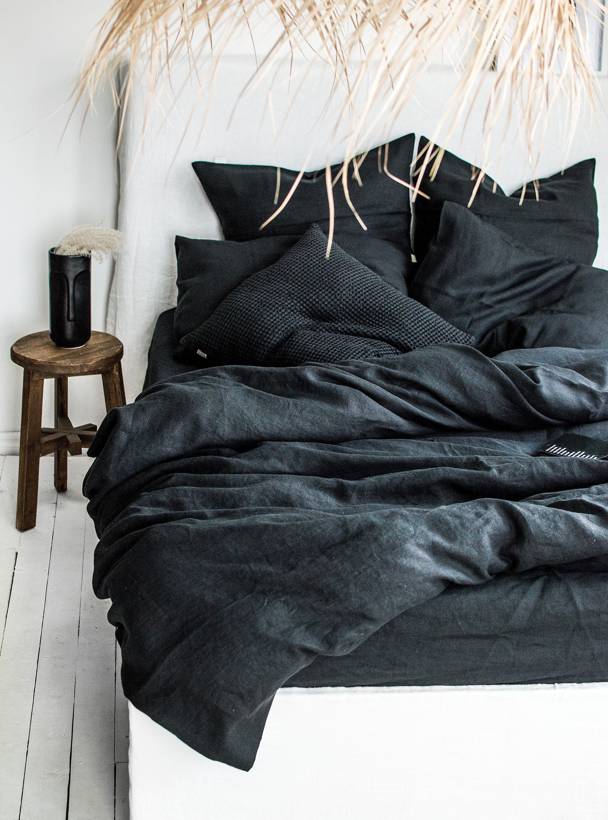 Black linen euro shams hotsell