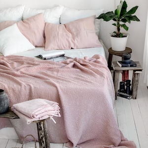 DUSTY ROSE WAFFLE Blanket. Stonewashed Linen Waffle Throw in Dusty Pink. Throw Blanket in Woodrose. Light Rose Linen cotton Rose Bed Cover. Etsy Canada