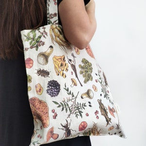 MUSHROOM LINEN TOTE bag. Botanical Linen Shopping & Beach Bag. Zero waste bag. Stonewashed Vintage Linen Fabric with Unique Mushroom Print. image 3