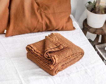 CINNAMON WAFFLE COVERLET. Softened Linen Waffle bed Coverlet in Cinnamon. Linen Terracotta Bed Cover. Mid-century rust color Linen Bedspread