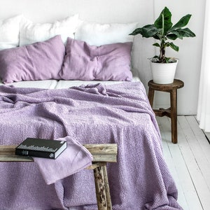 LAVENDER WAFFLE BLANKET. Linen Waffle Throw Blanket in Lavender Purple Color. Comforter waffle throw blanket. Provance Purple Color Linen.