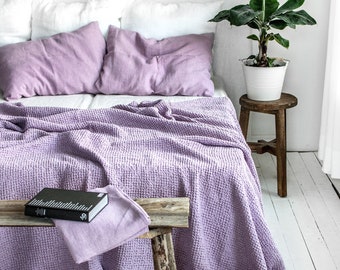 LAVENDER WAFFLE BLANKET. Linen Waffle Throw Blanket in Lavender Purple Color. Comforter waffle throw blanket. Provance Purple Color Linen.