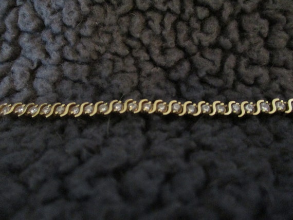Tennis Bracelet 3 K dimonds 14 K gold Tennis Brace