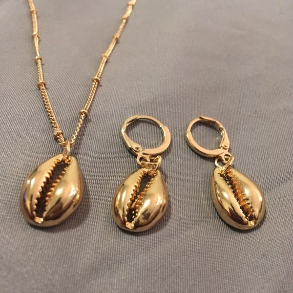Cowrie choker necklace Earrings, SET necklace + Earrings, Sea shell choker, Gold Shell Necklace, Cowry Kauri Shell, Cowrie Golden Choker