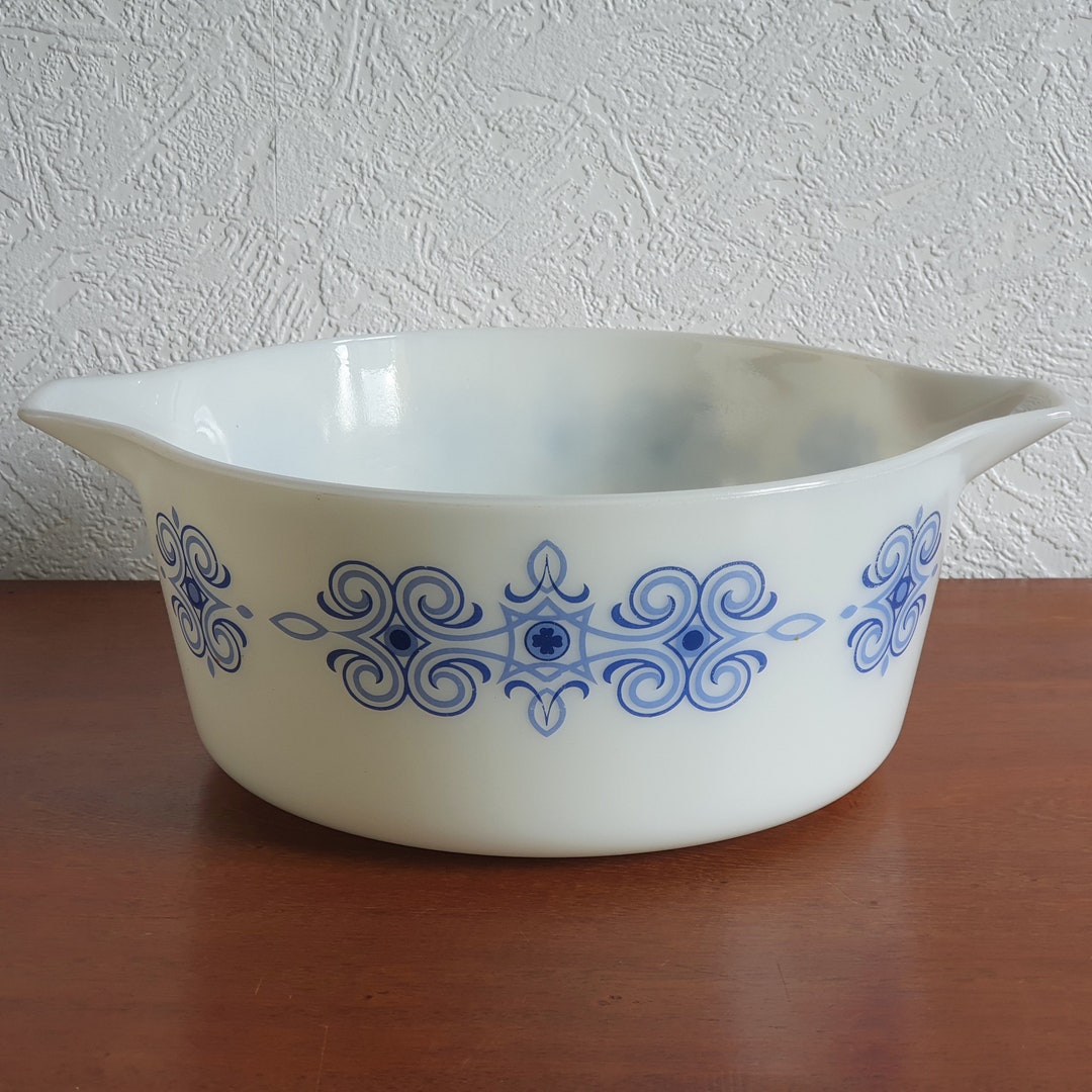 Vintage 1960s *RARE* Pyrex 'blue Scroll' Casserole Dish - Mid Century ...