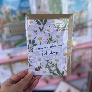 Tenha um cartão de aniversário fabuloso - A6 - floral - flores - cartão bonito - cartão para ela - cartão de aniversário da mãe - flor selvagem - abelha