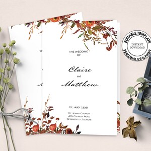 Peut inclure: Modèle de programme de mariage avec un motif floral aux couleurs automnales comme l'orange, le rouge et le brun. Le texte indique "Le mariage de Claire et Matthew" et comprend la date, l'église et le lieu. Le modèle est modifiable et peut être personnalisé et imprimé.