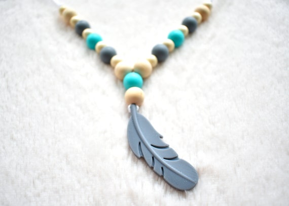 breastfeeding necklace for mom