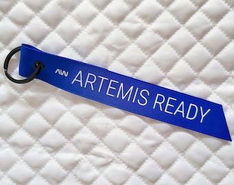 Artemis Ready Flight Tag Schlüsselanhänger - Artemis Mission Space Schlüsselanhänger - Blauer Gepäckanhänger im NASA Style