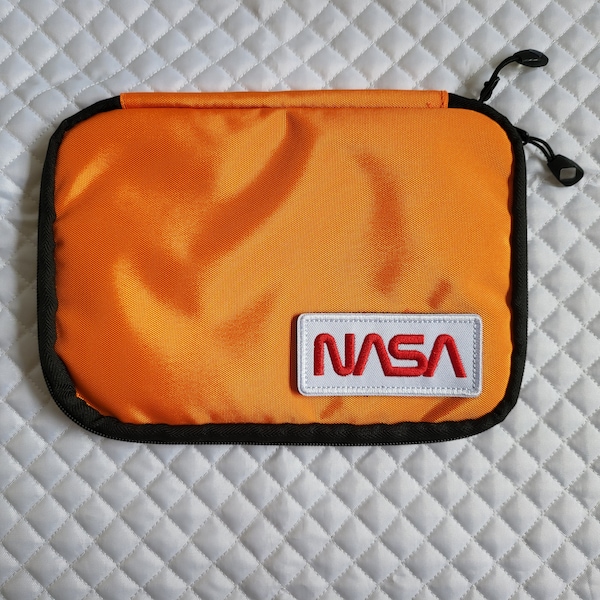 Astronaut Cable Bag - Travel Organiser For Chargers Cables - NASA, Space Shuttle, SpaceX, Birthday, Gift, Present, Travel, Holiday