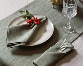 Sustainable Linen Table Runner – 32 Colors, Handcrafted for Rustic, Farmhouse, and Modern Table Decor