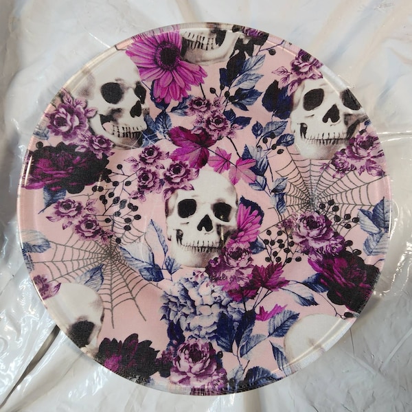 Skull and Roses Plates, Dishes with Skulls, Pastel Halloween, Pink Purple Dinner Party Plates, Sugar Skull, Pink Halloween Pastel Plates