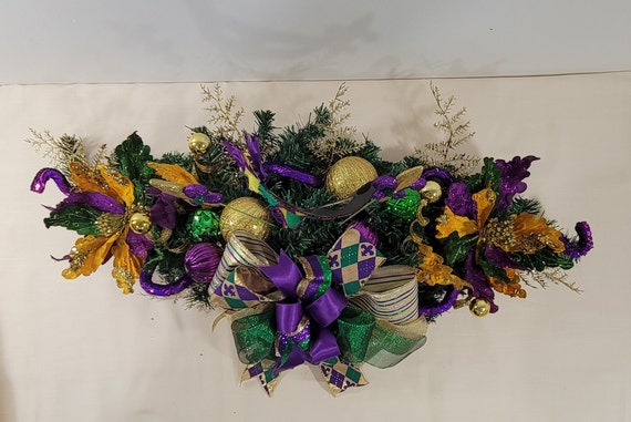 6 purple oval Mardi Gras ornament with jewels, Mardi Gras Ornaments, Mardi  Gras