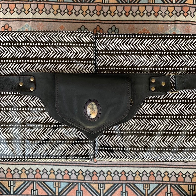 Leather Side Sling Festival hip bag Belly Bag Leather Utility Belt Bag Gemstone /& Black Leather BOHO-CHIC Belt Bag ||| Fanny Pack
