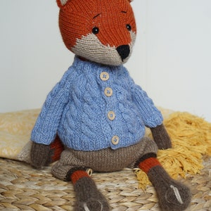 Fox and wolf knitting pattern  Toy Knitting Pattern / image 10