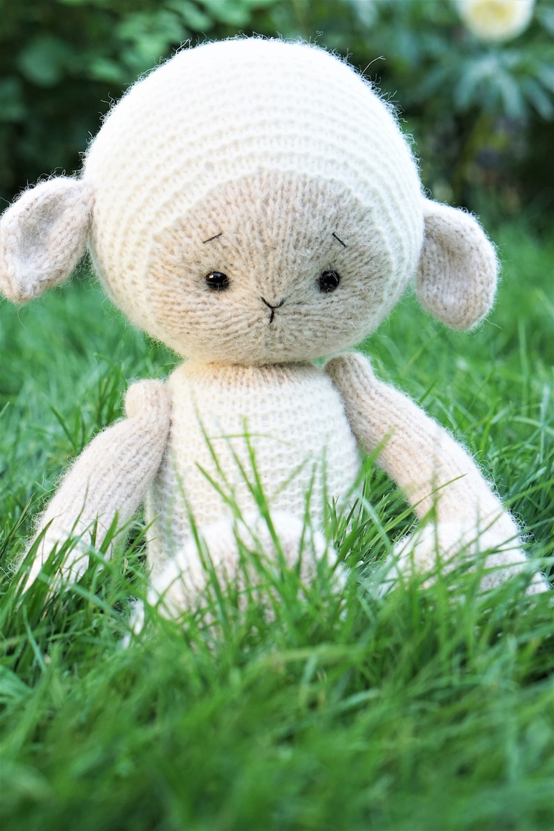 Lamb knitting pattern 15 inches tall Toy Knitting Pattern / Polushkabunny image 5