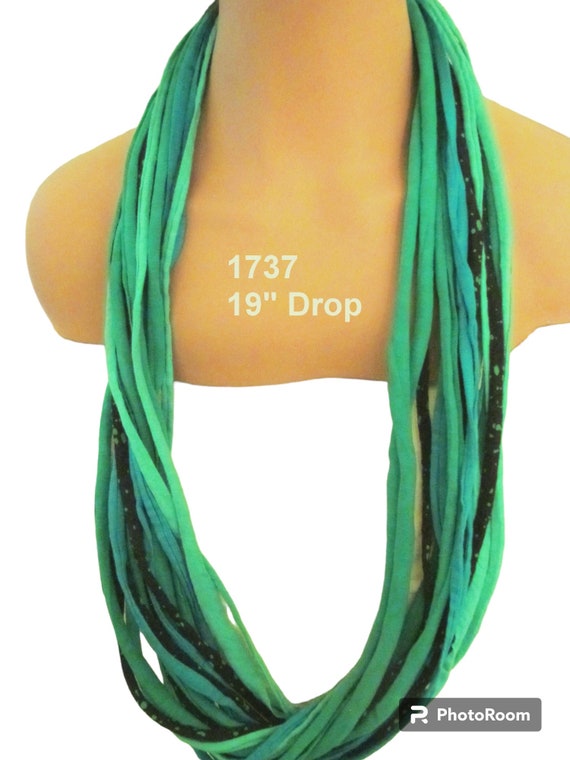 F1737 St. Pat's GREEN Fabric Infinity Necklace T-Shirt Yarn Scarf