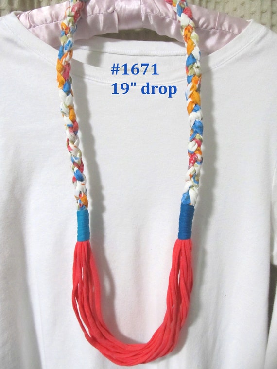 R1671 Unique Soft Lightweight Infinity Necklace