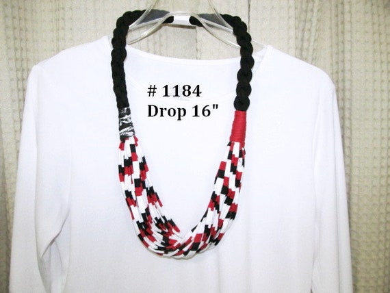 R1184 Unique Soft Lightweight Infinity Necklace