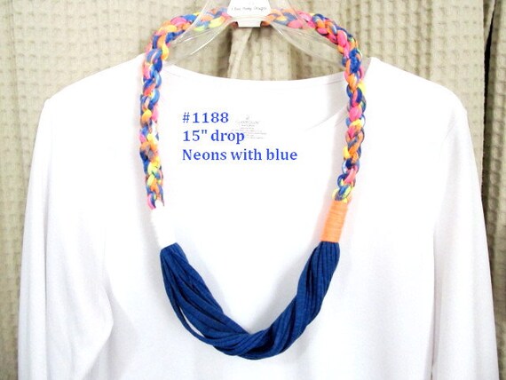R1188 Unique Soft Lightweight Infinity Necklace