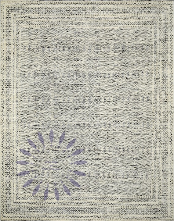 Ivory and Black Floral Vintage Hand-Knotted Rug with Timeless Antique Elegance For Living Room, Bedroom, Hallway 9X12