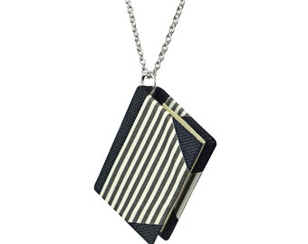 Handgemaakte B & W boekenketting