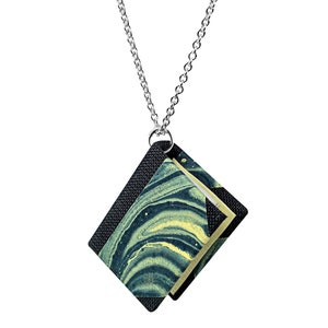 Handbound night-blue Venus necklace