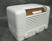 Vintage 1947 Bakelite Tube AM Radio, pushbutton, ivory, Delco R-1236, Restored and working (has cracks in glass dial), art deco table mantel