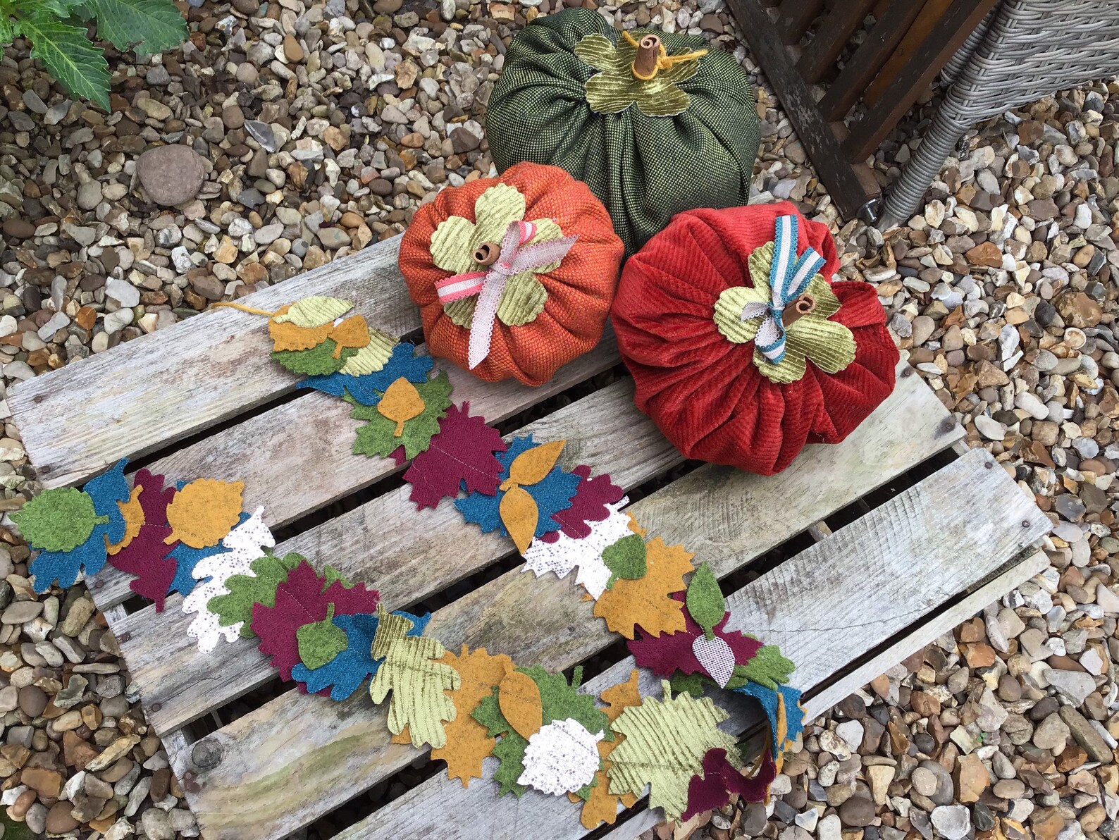 Handmade felt autumn leaves garland and set of decorative | Etsy