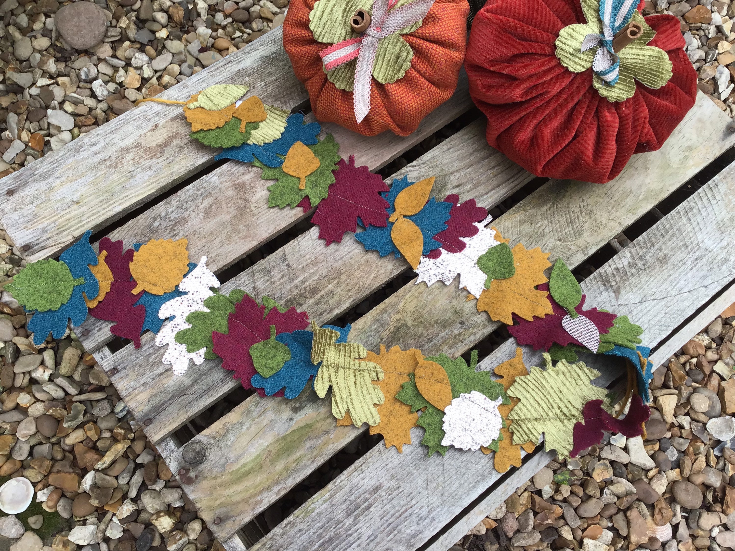 Handmade felt autumn leaves garland and set of decorative | Etsy