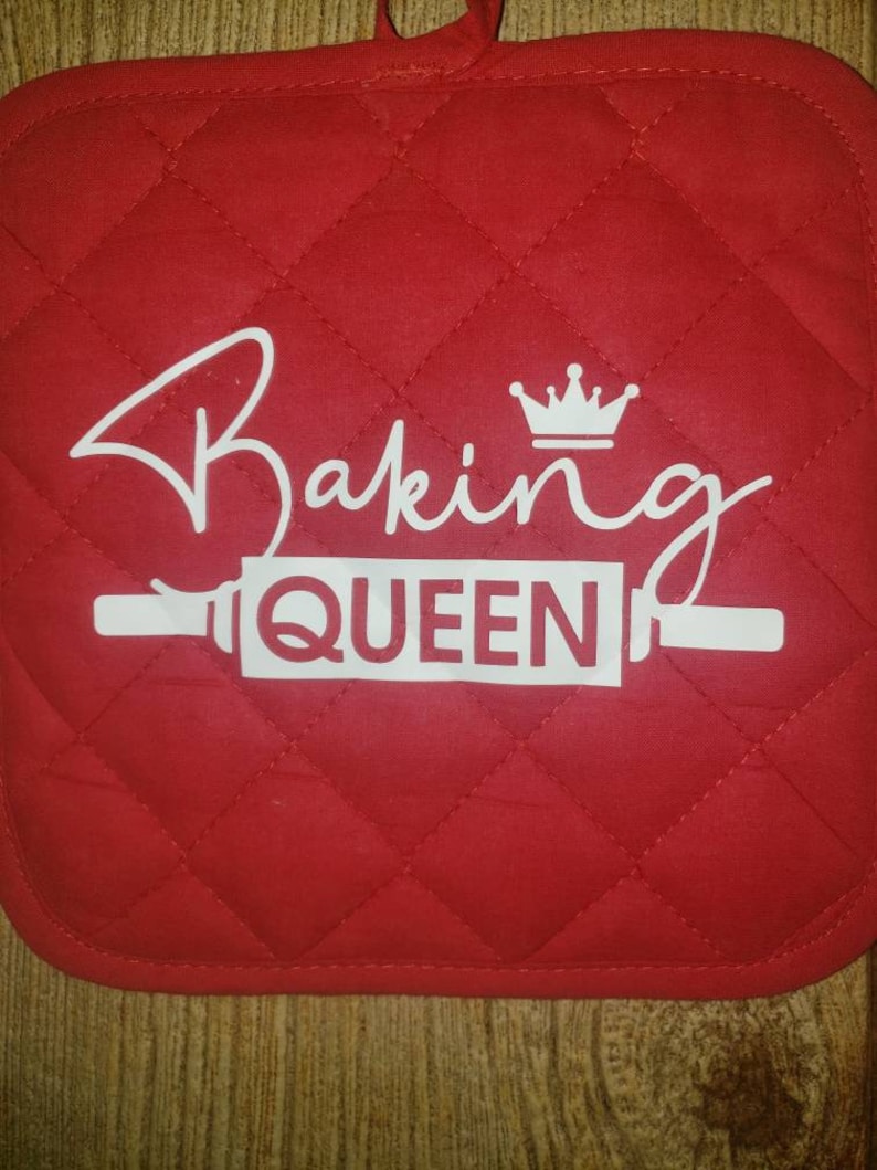 Potholders Can be done in any color.