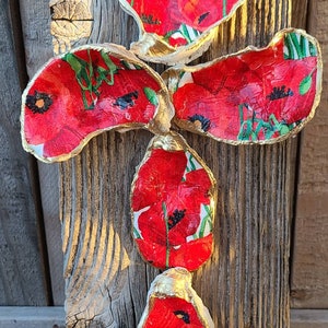 Oyster shell cross
