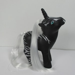 Metallic-Z Silver Stripe Zebra Unicorn HQG1C the G1 My Little Pony Hair Brushable Black Fantasy Toy Custom