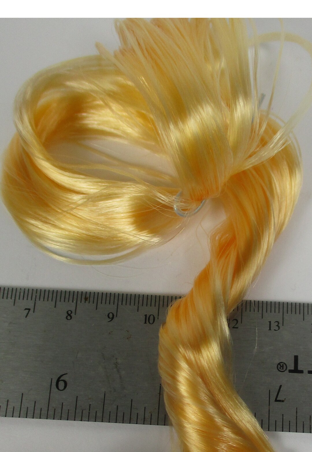 Nylon Custom HAIR HQ Pale Peach Blonde HQG1C Retro Type for Dolls Ponies & Projects 1 Straight