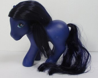 Blank Bold Dark Purple Matte handgemachtes Pony mit Haaren Fantasy Dye Toy Custom