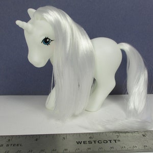 HQG1C White NEW Unicorn Pose With Hair BLANK G1 Pony - Classic Style Toy For Retro Customization Limited