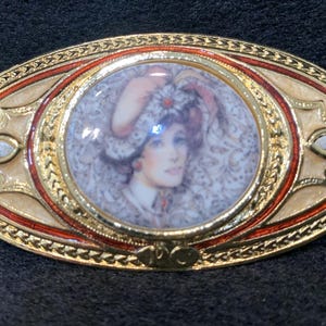 Avon President&#39;s Club Pin
