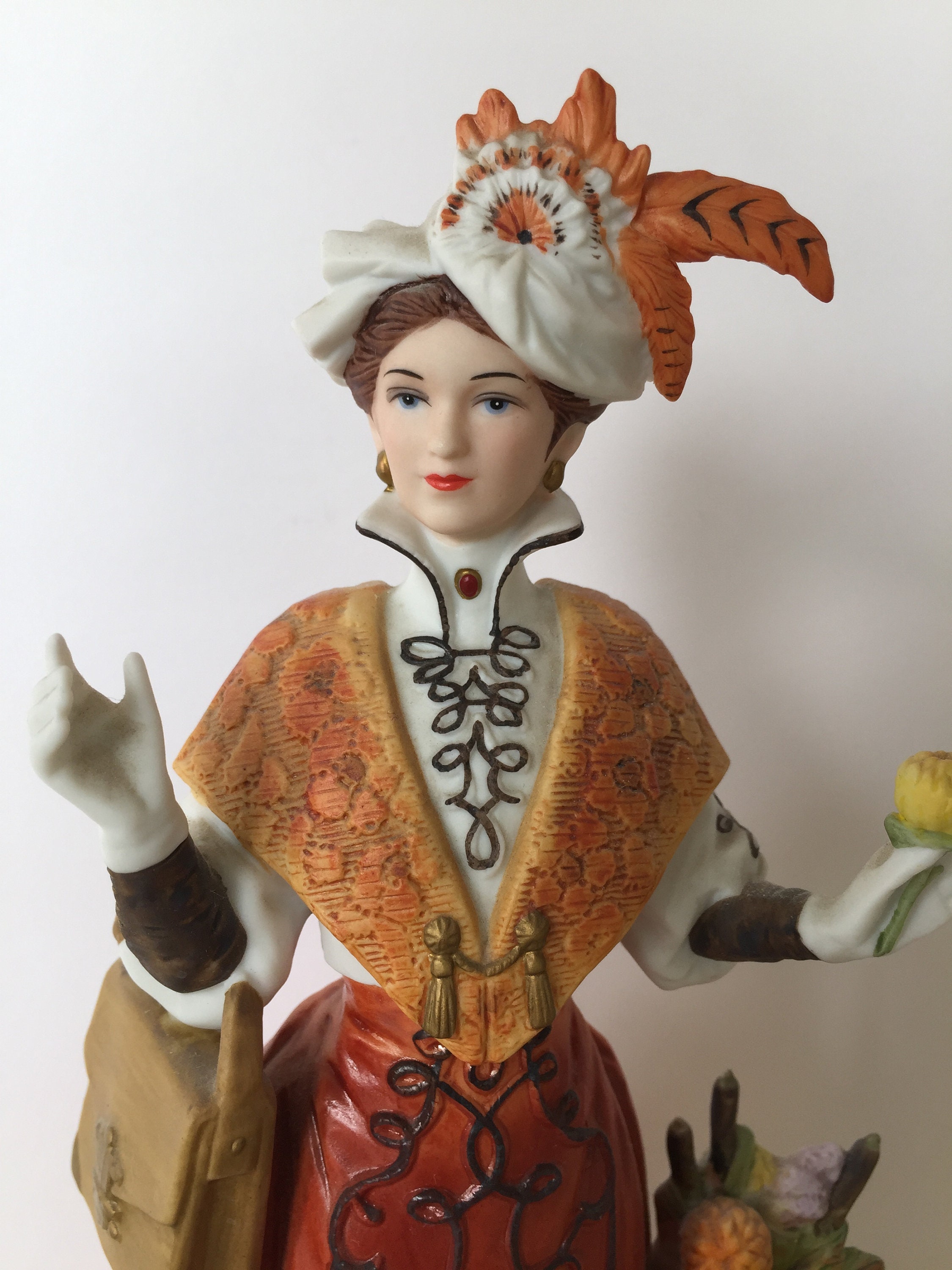 Mrs Albee Figurines for sale Only 3 left at 70