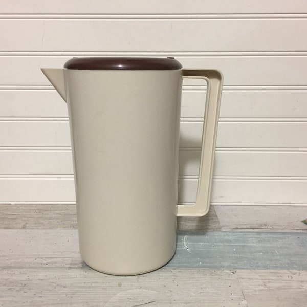 Vintage FORD Rawsonville Plant Brown Tea Beverage Pitcher, Local 898, EED, Collectible Memorabilia