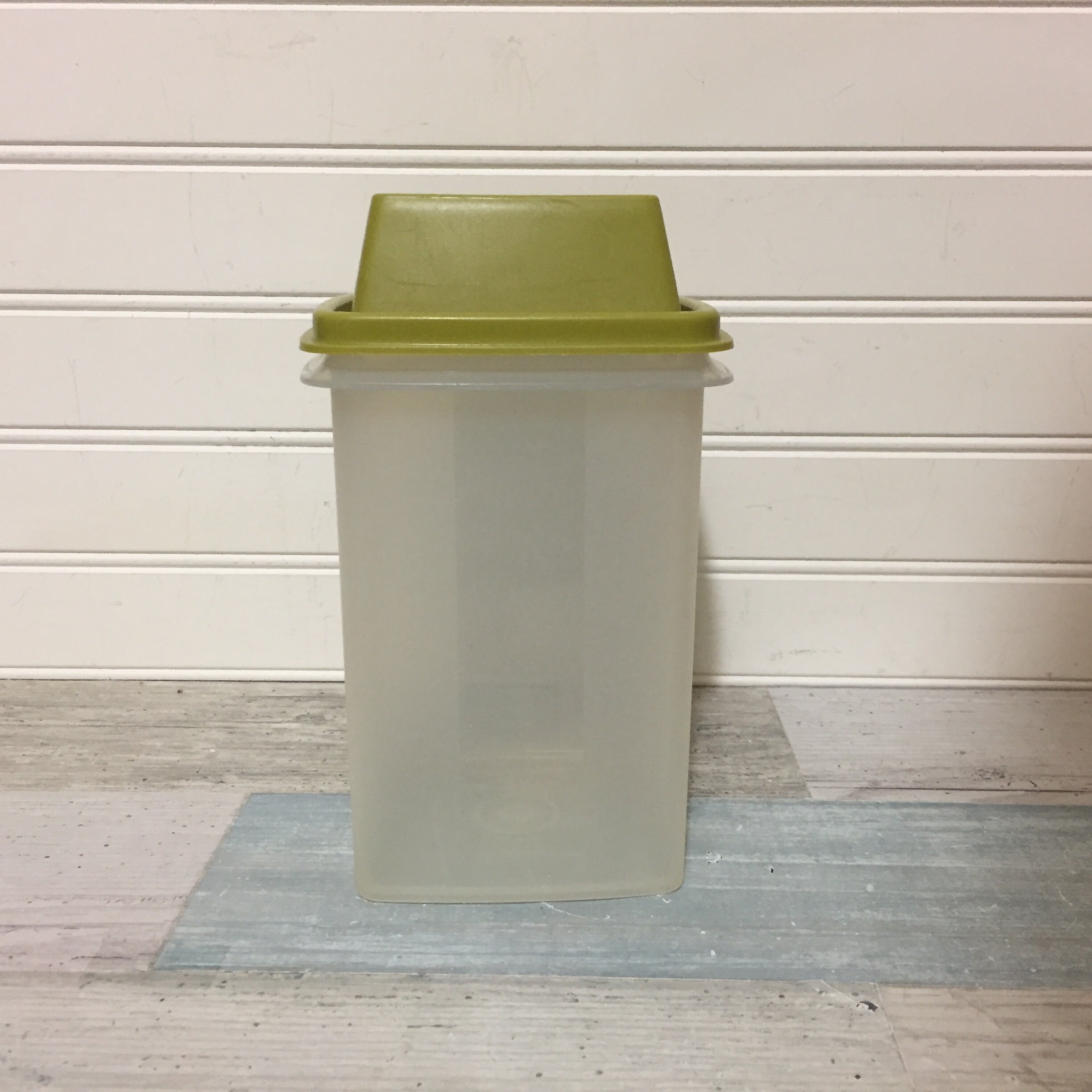 Vintage 1970s avocado green pickadeli pickle keeper plastic clear lid lktech.vn