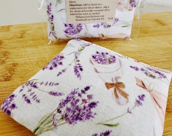 Bolsita reutilizable de lavanda para secadora, ideal para aromaterapia y para crear ramos de ropa ecológicos.